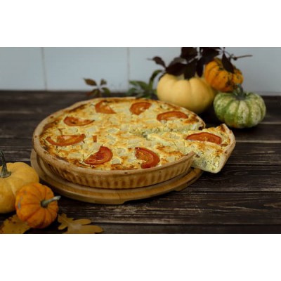 Пиріг з куркою та ананасом