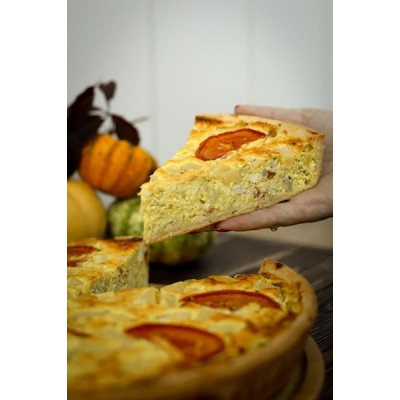 Пиріг з куркою та ананасом