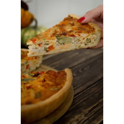 Пиріг з куркою та овочами