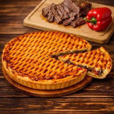 Пиріг з телятиною та овочами