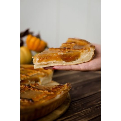 Пиріг з абрикосом та заварним кремом