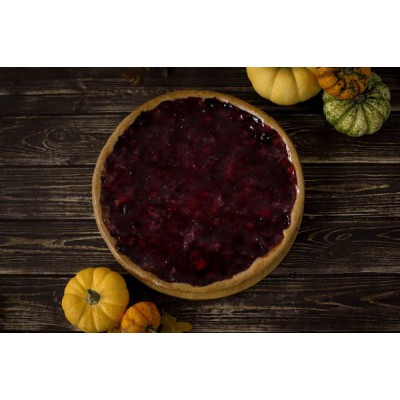 Пиріг з вишнею та сиром